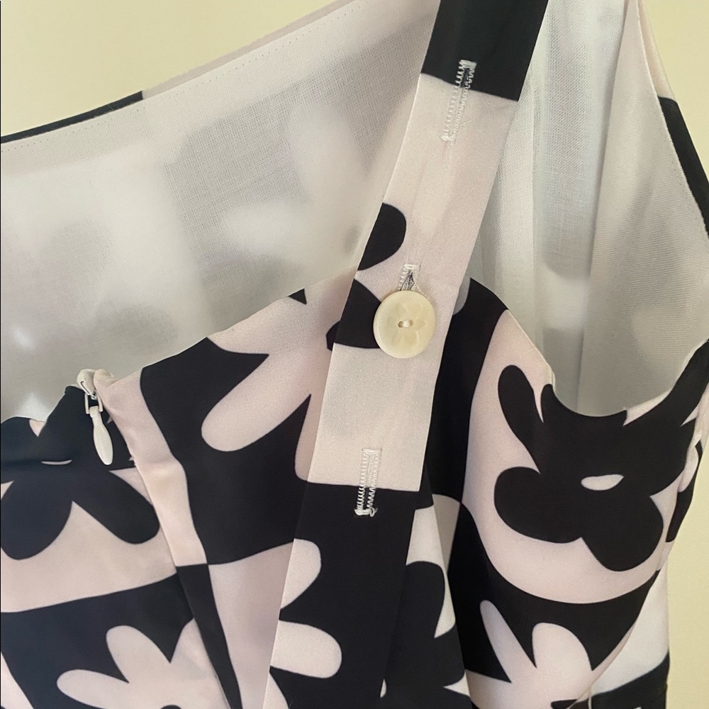 Lisa Says Gauh Dres. Long dress - midi. NWT! - Picture 4 of 5